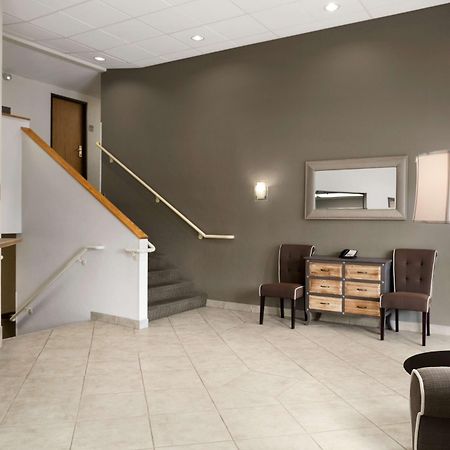 Super 8 By Wyndham Portland Airport Ξενοδοχείο Εξωτερικό φωτογραφία