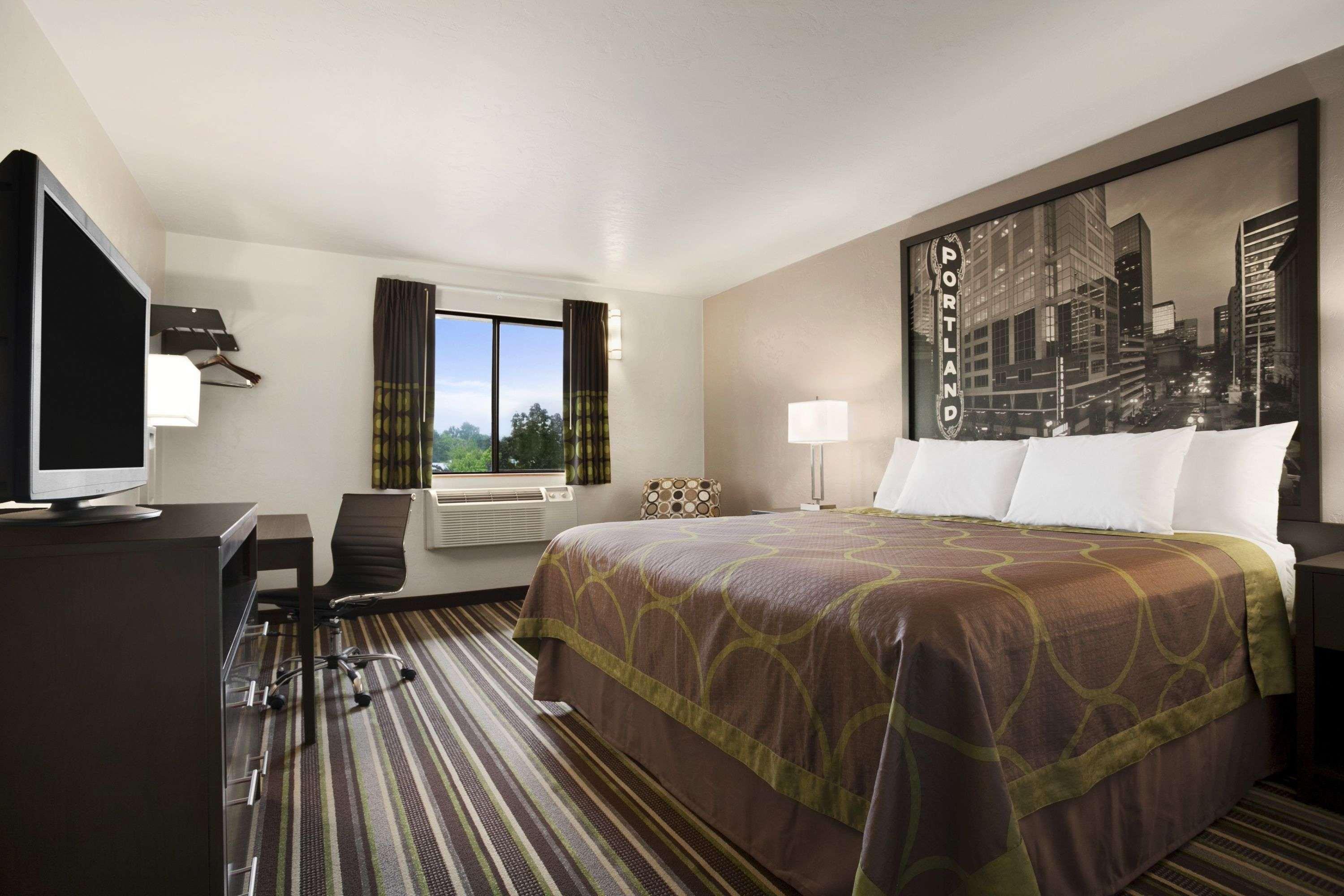Super 8 By Wyndham Portland Airport Ξενοδοχείο Εξωτερικό φωτογραφία