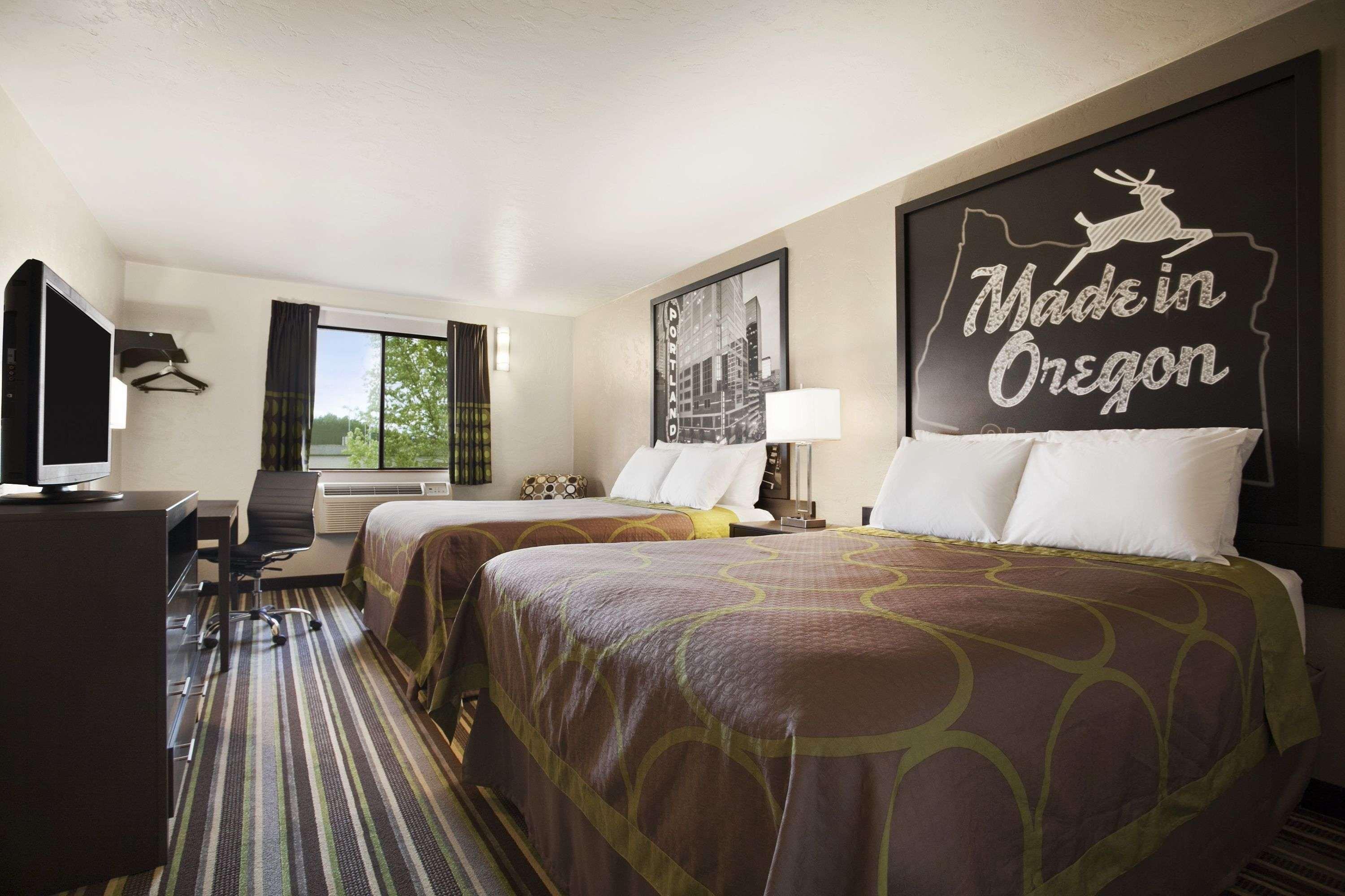 Super 8 By Wyndham Portland Airport Ξενοδοχείο Εξωτερικό φωτογραφία