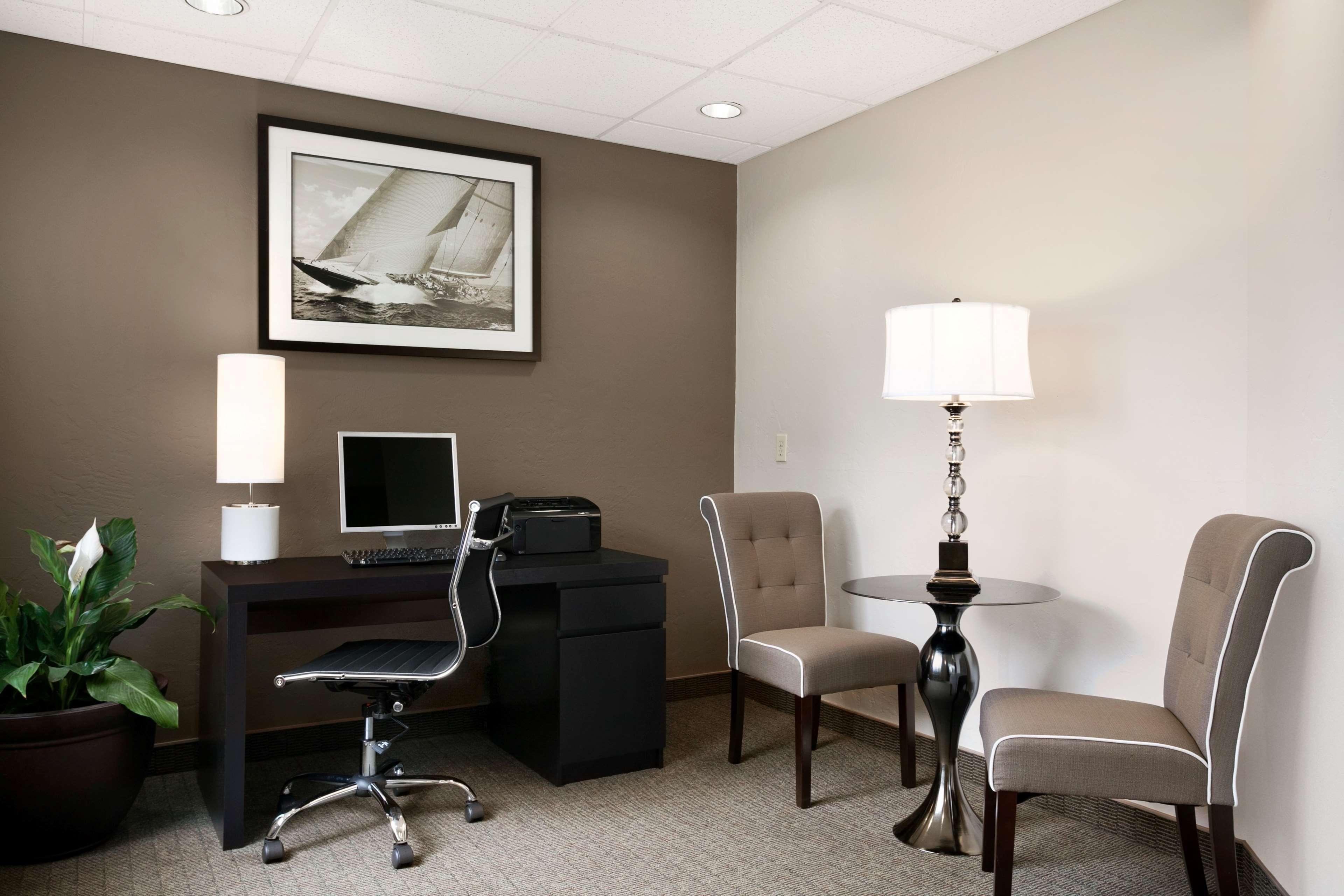 Super 8 By Wyndham Portland Airport Ξενοδοχείο Εξωτερικό φωτογραφία